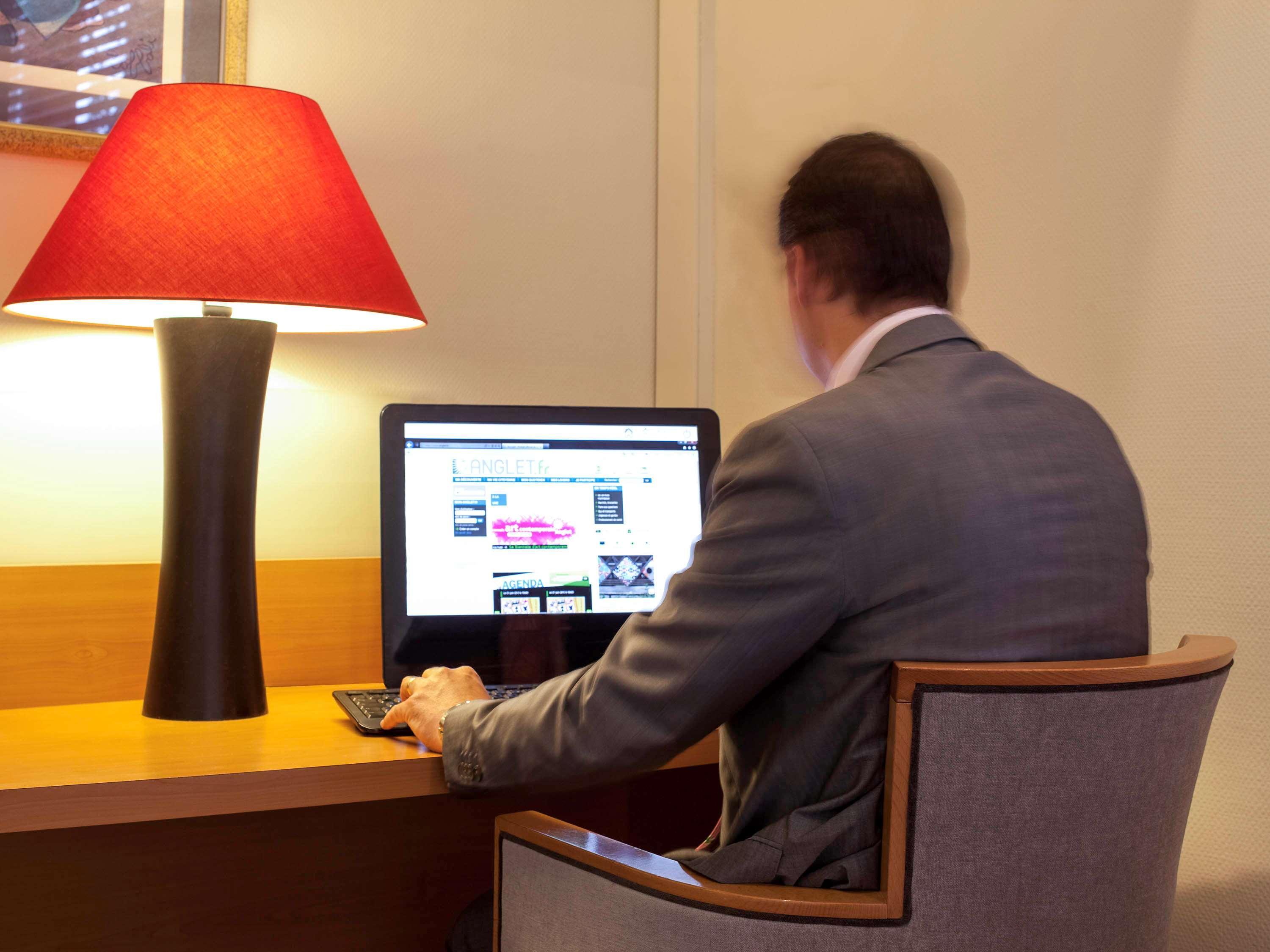 Hotel ibis Biarritz Anglet Aéroport Esterno foto